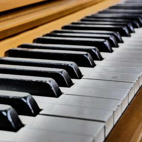 image of piano keys